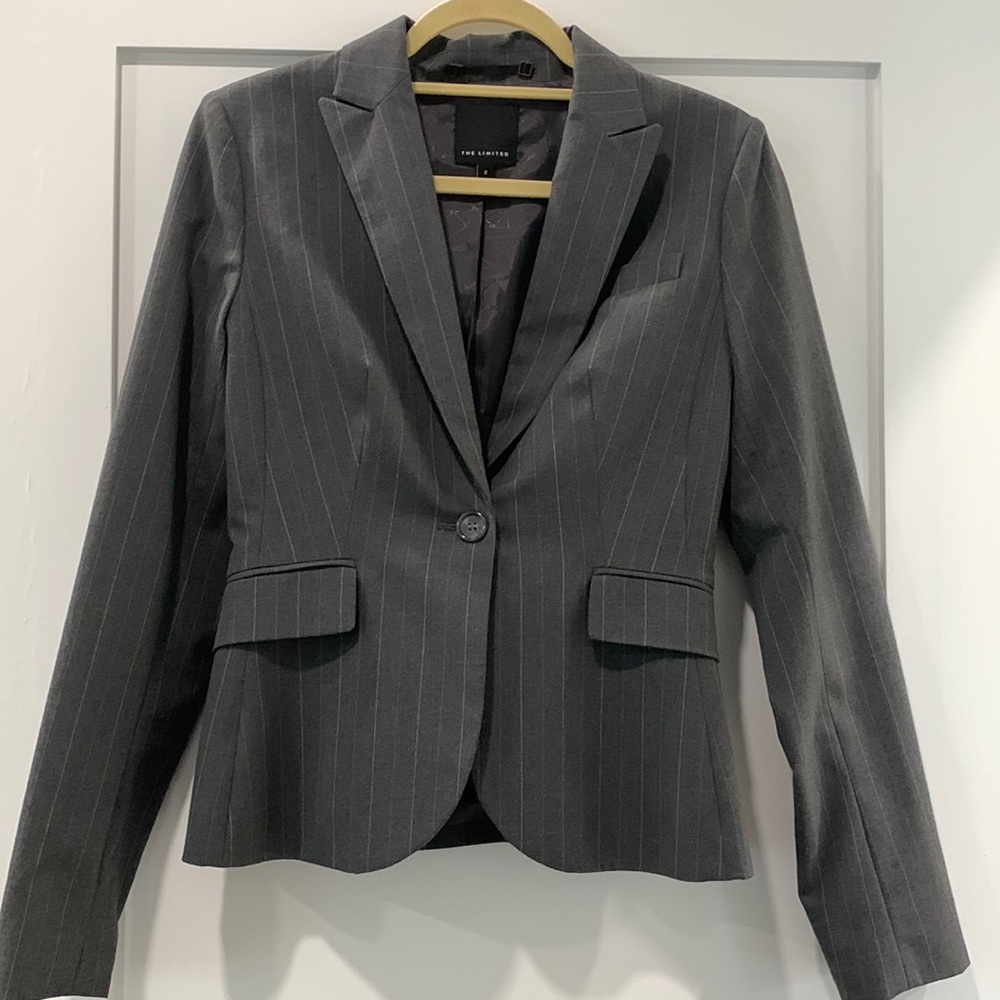 Fully lined structure blazer size 2